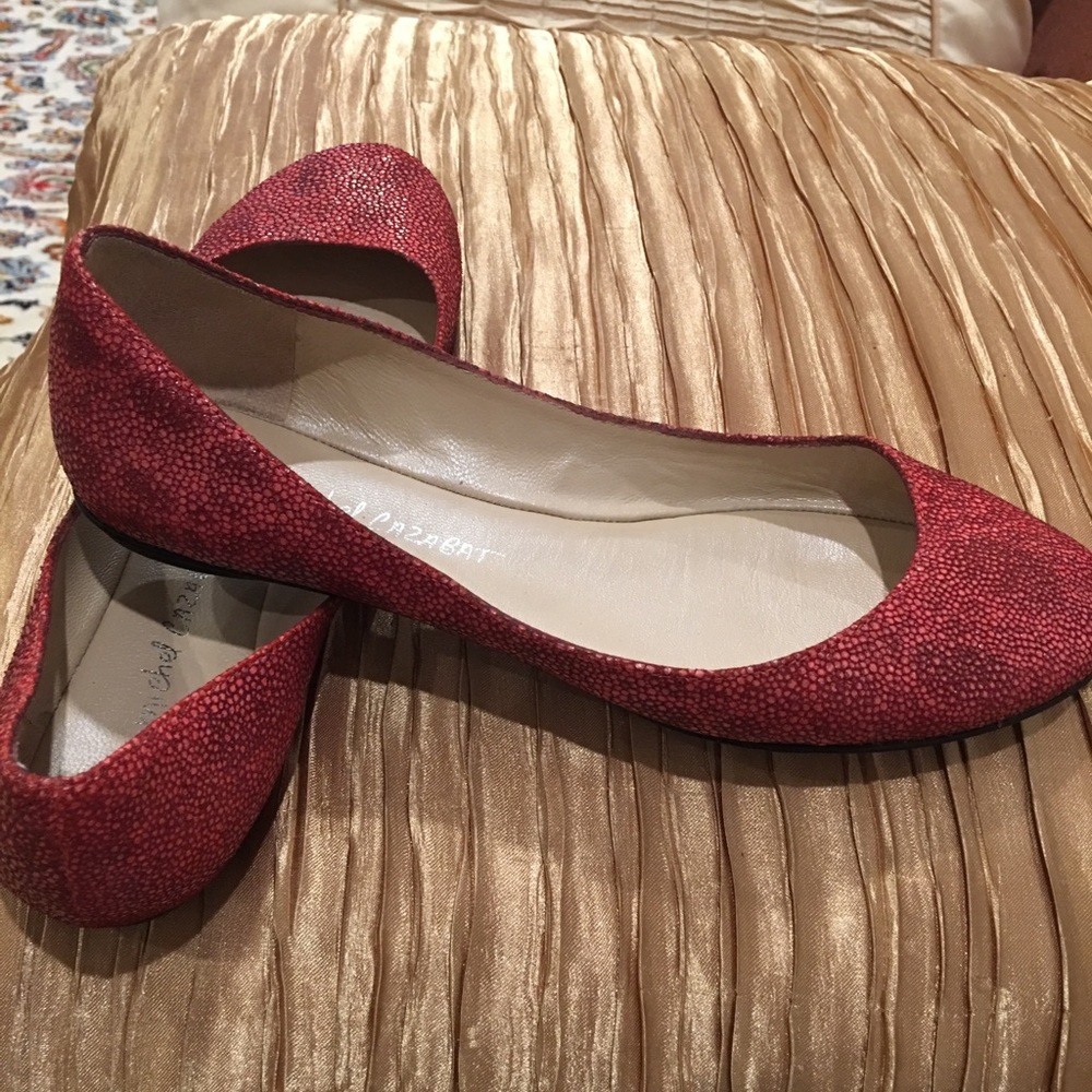 Dark pink flats size 38 fits  US 7.5